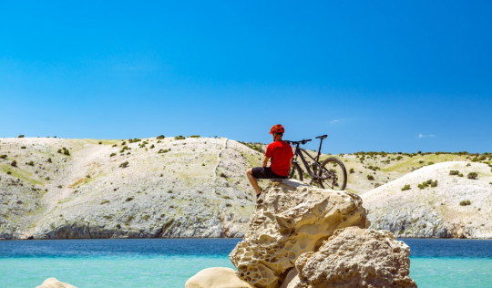 kroatie mens met een fiets
